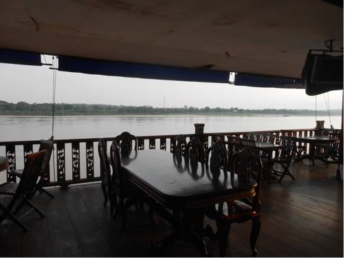 Mekong Breeze Hotel
