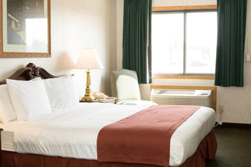 GuestHouse Inn & Suites Sioux Falls Hotel