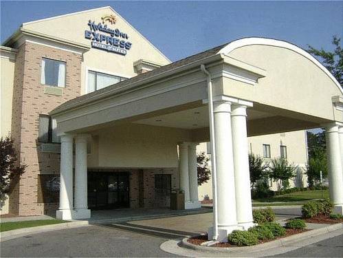 Holiday Inn Express Hotel & Suites Kinston